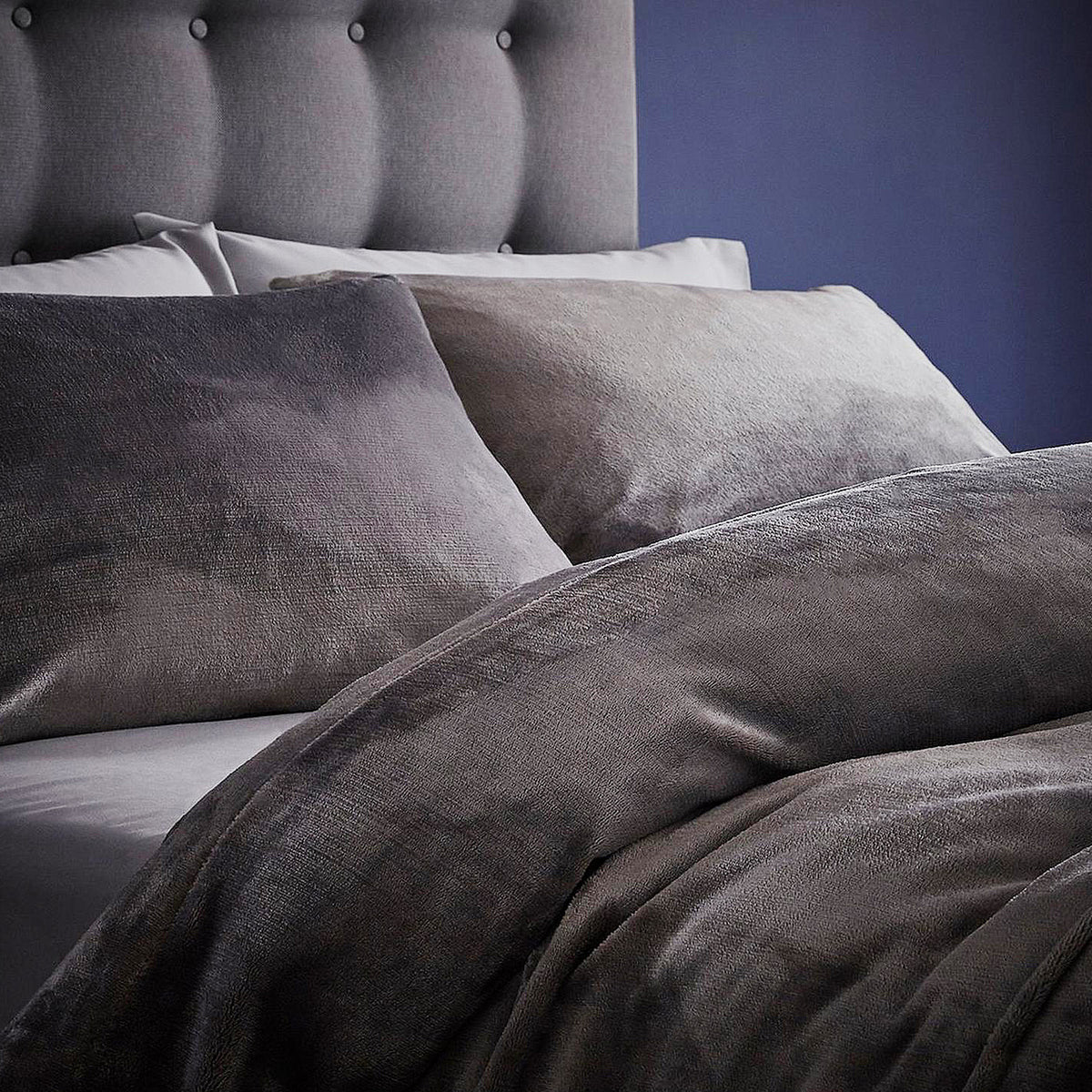 Silentnight Sumptuously Soft Grey Single Duvet Set