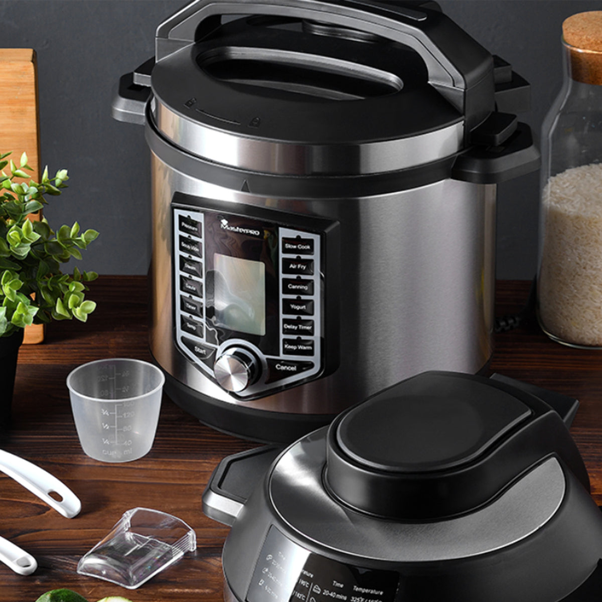 MasterPro 12-in-1 Multi Cooker by Bergner